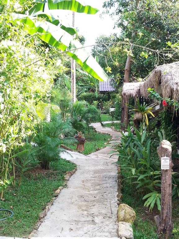 Lucky Gecko Garden Hotel Koh Chang Exterior photo